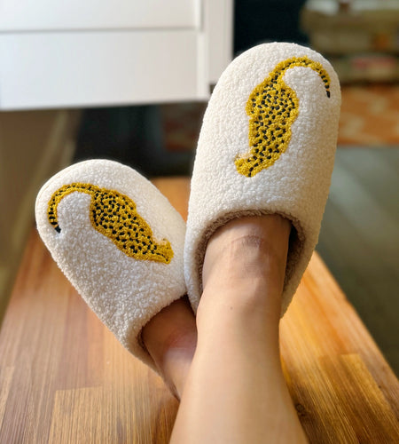 Sitting so Cool Cheetah Lounge Slippers