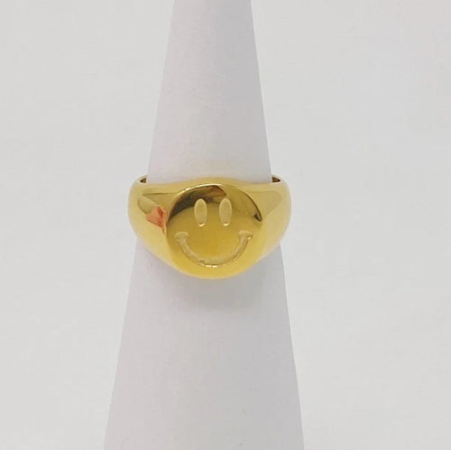 Load image into Gallery viewer, Stamped Smile Ring
